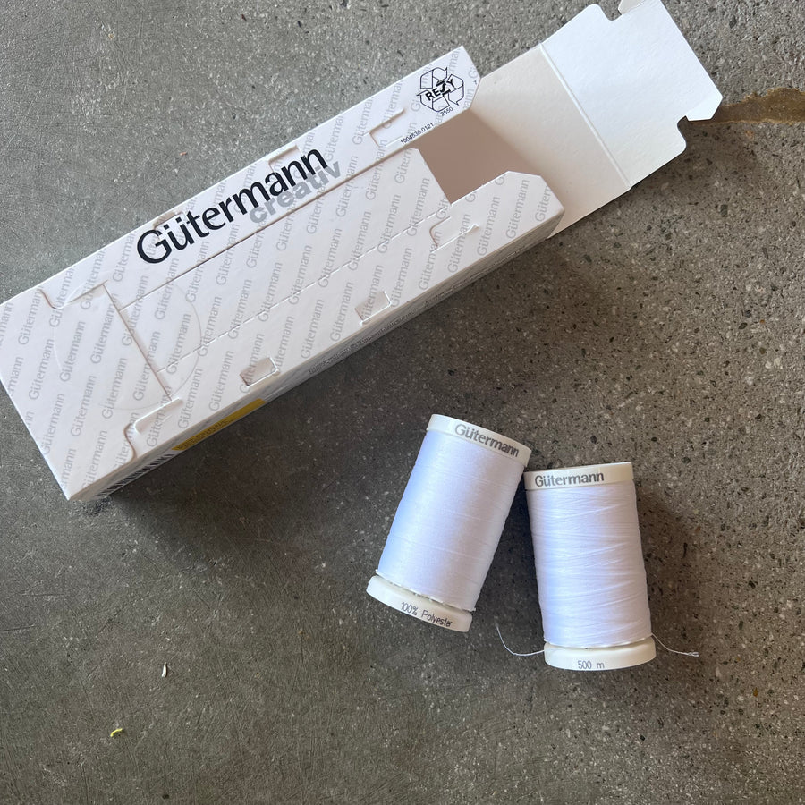500m White (800)- Gütermann Thread
