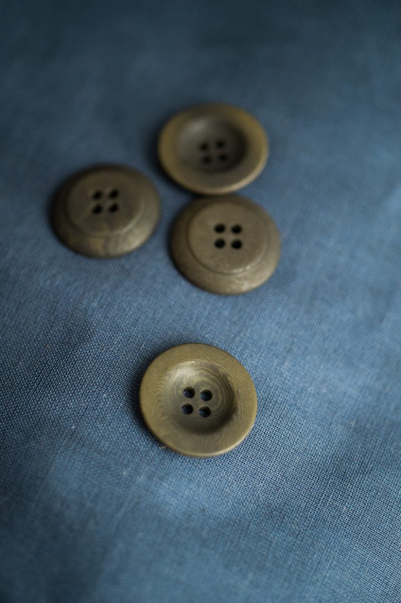 KHAKI COROZO 22mm Button - Merchant & Mills